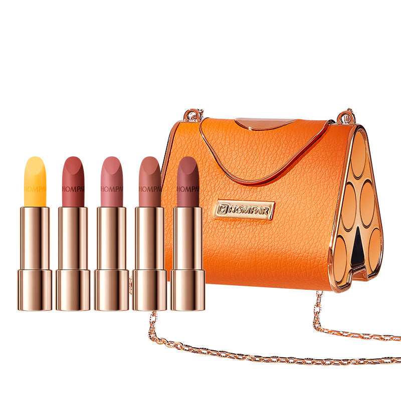 Light luxury packaging, a set of five lipsticks
