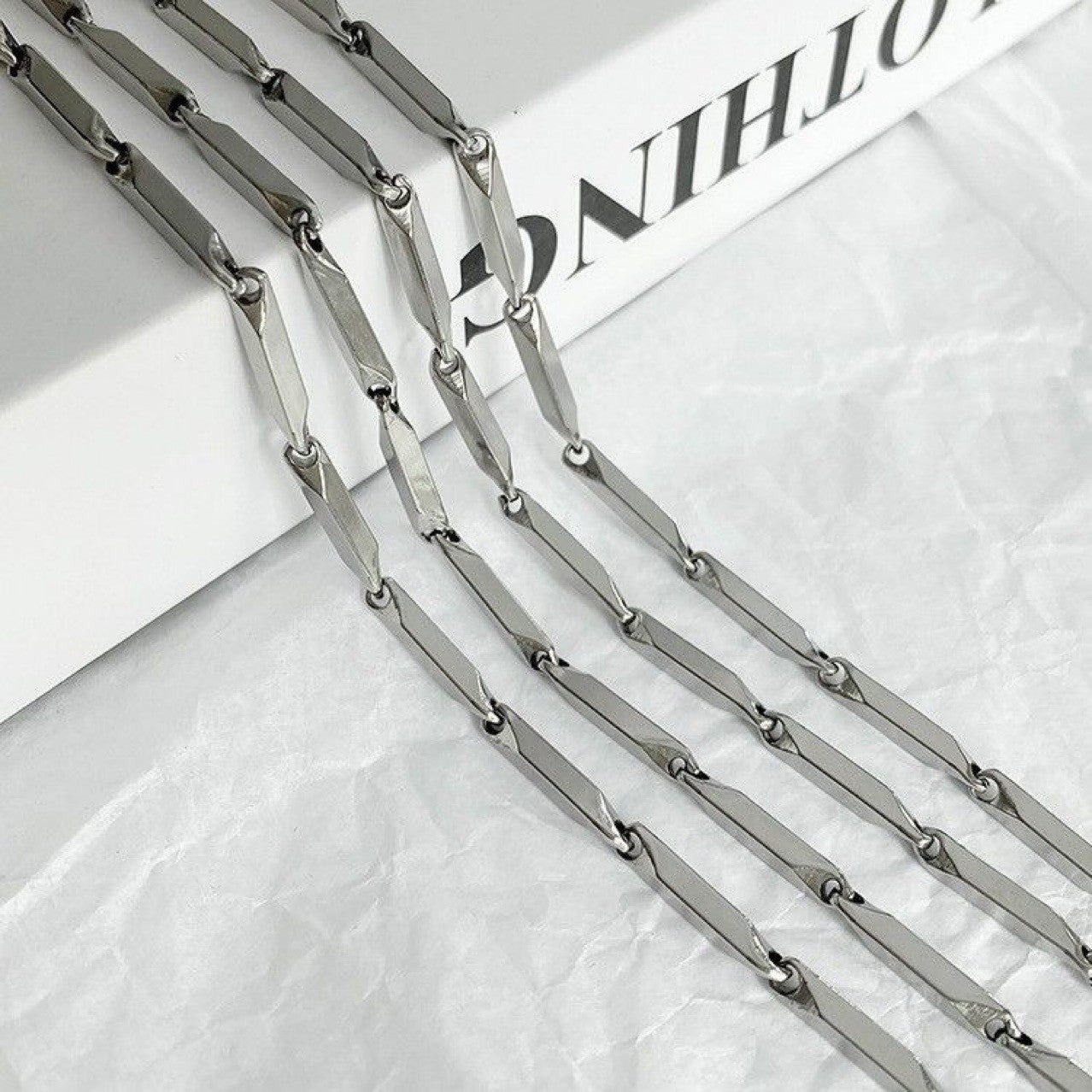 Simple personality titanium steel men's necklace اشتري 1 و إحصول على 1 مجانا