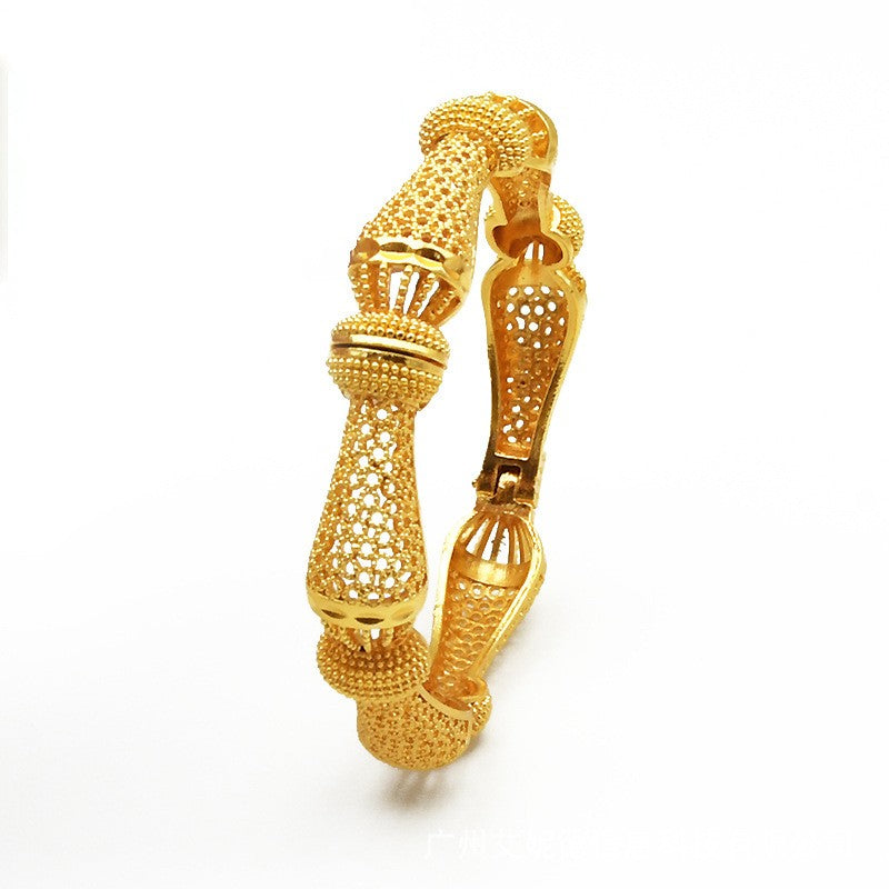 Luxurious style hollow carved gold bracelet