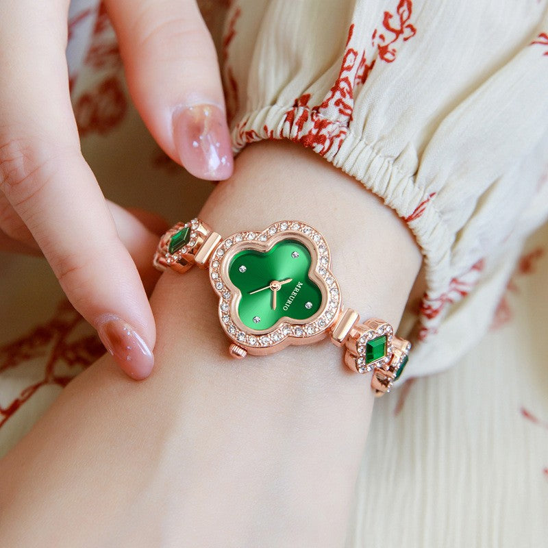 Fashion Four Leaf Clover Bracelet Quartz Watch for Women