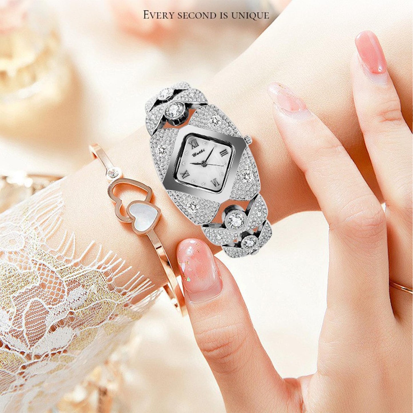 Women's Fashion Quartz Watch with Rhinestones(acc46)