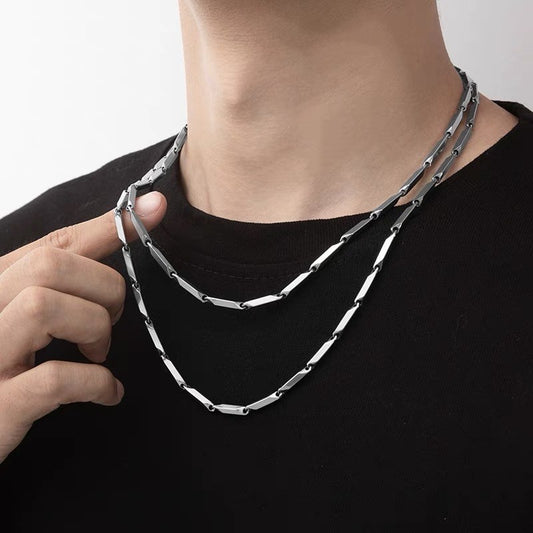 Simple personality titanium steel men's necklace  اشتري 1 و إحصول على 1 مجانا