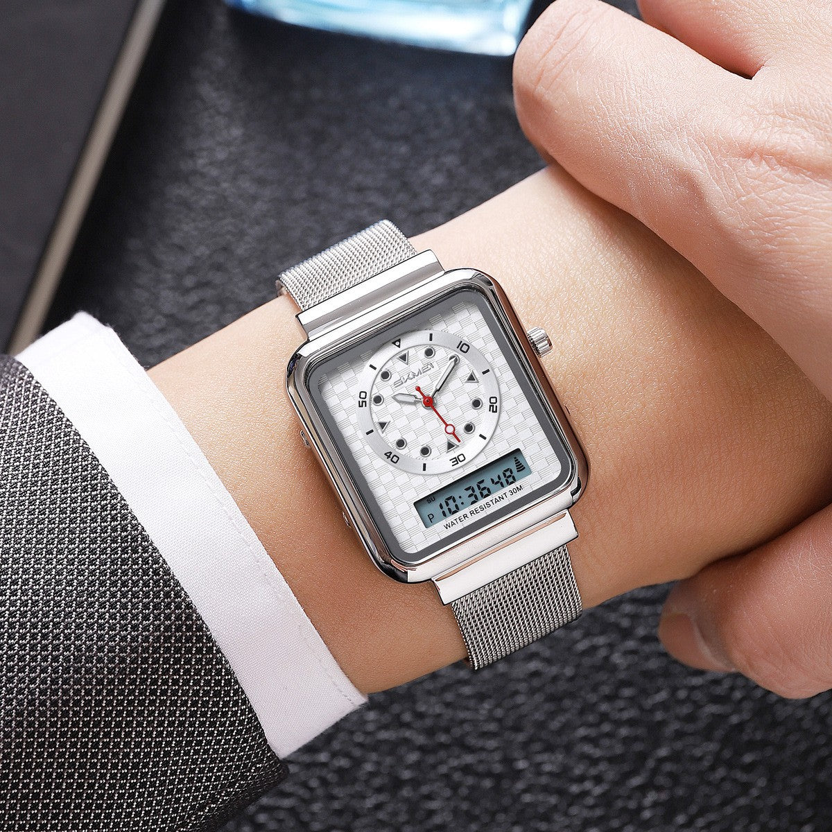 iq49-Fashionable multifunctional men's electronic watch
